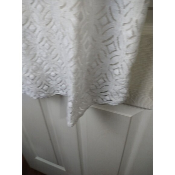 Croft  And Barrow White Lace Look Front Short Sleeve Blouse. Size 2X - Picture 7 of 10